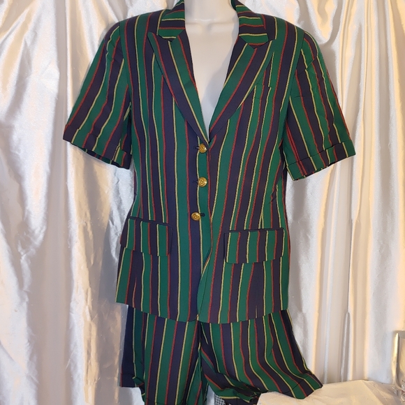 Fun, vintage, and cute striped short suit Charter Club 10 - Picture 1 of 13